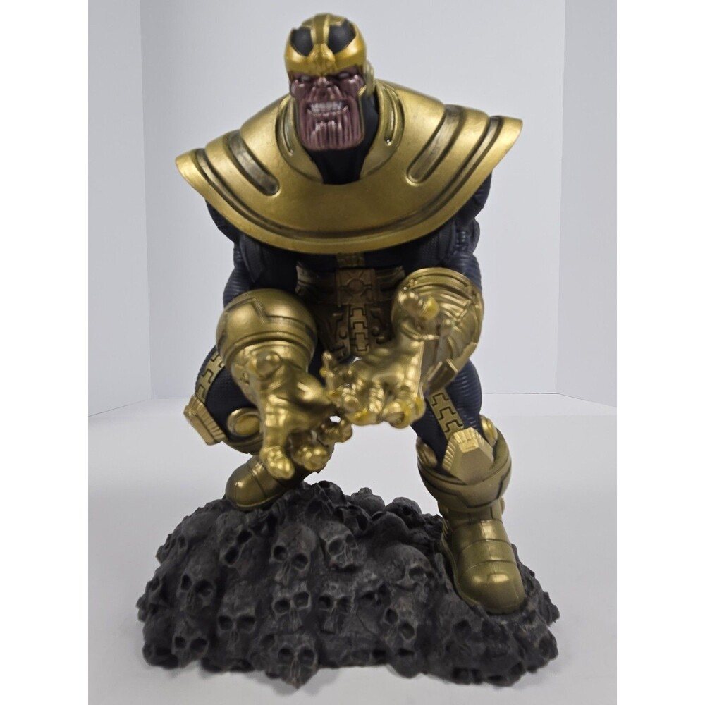 Marvel Gallery Thanos 9" PVC Statue Diamond Select Toys Infinity Gauntlet No Box